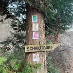 Am Apfelbaum, Ein Zwischen Rhein Und Mosel * Kastellaun