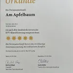 Am Apfelbaum, Ein Zwischen Rhein Und Mosel Kastellaun