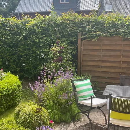 Am Apfelbaum, Ein Zwischen Rhein Und Mosel Tatil Evi