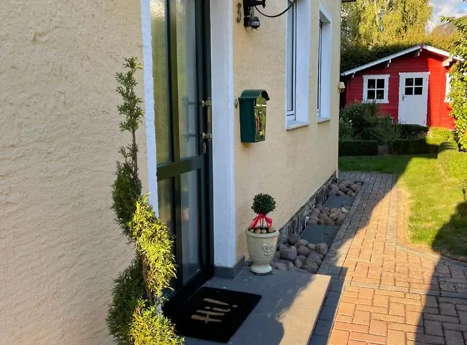 Am Apfelbaum, Ein Zwischen Rhein Und Mosel カステラウン