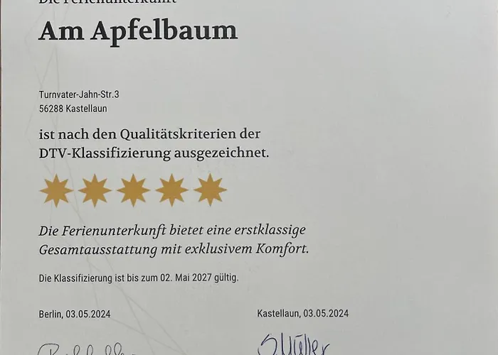 Am Apfelbaum, Ein Zwischen Rhein Und Mosel 卡斯特劳恩