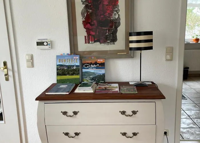 Am Apfelbaum, Ein Zwischen Rhein Und Mosel カステラウン