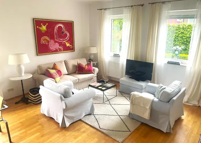 Am Apfelbaum, Ein Zwischen Rhein Und Mosel *